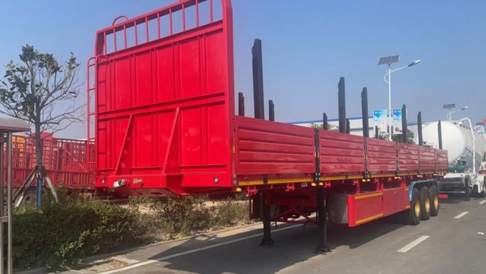 Полуприцеп – Бортовой, 3-х осный LUXUDA