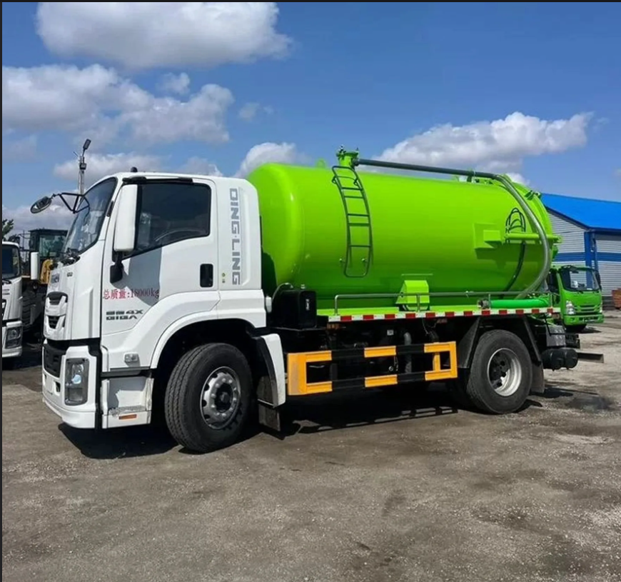 Ассенизатор (вакуум) ISUZU GIGA QL1180EQFRY