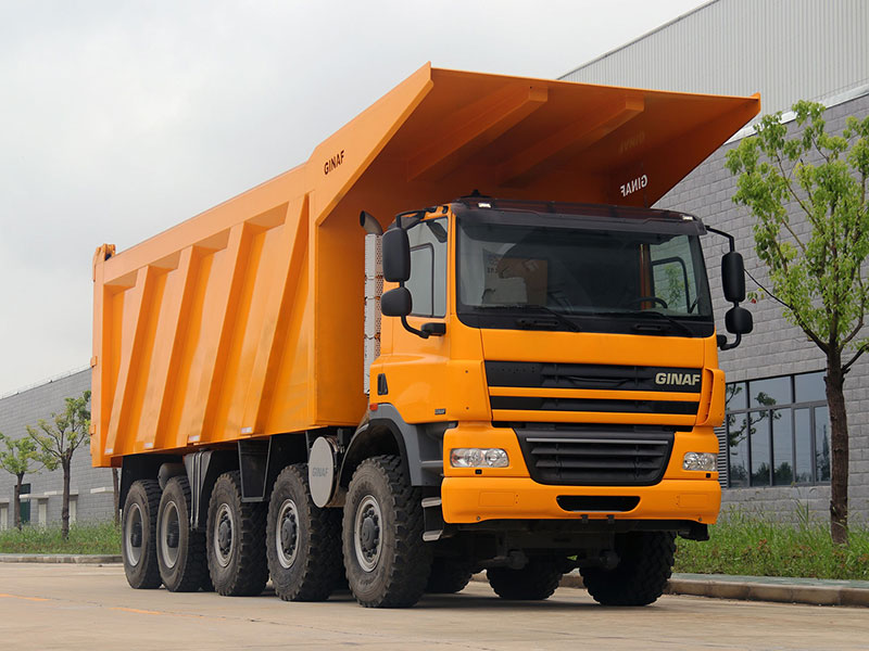 Карьерный самосвал GINAF 