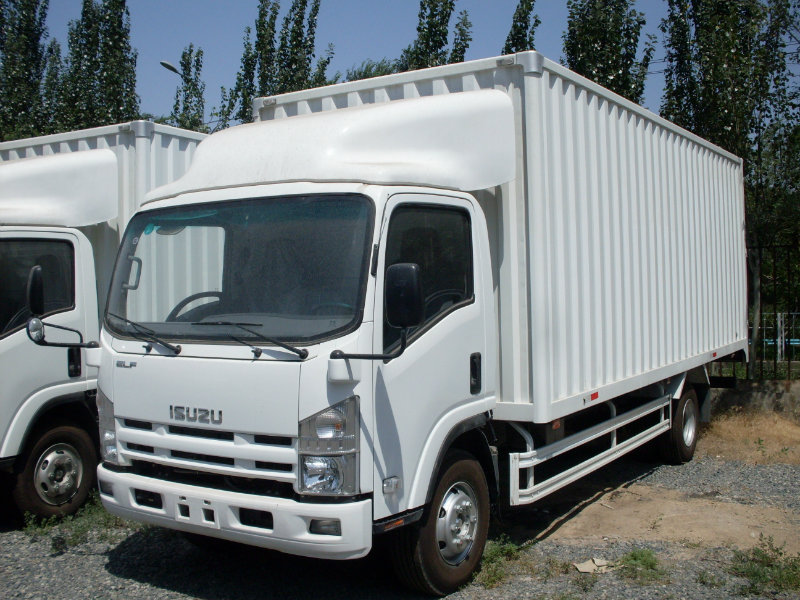 Изотермический фургон ISUZU KV600 4.2 тонн