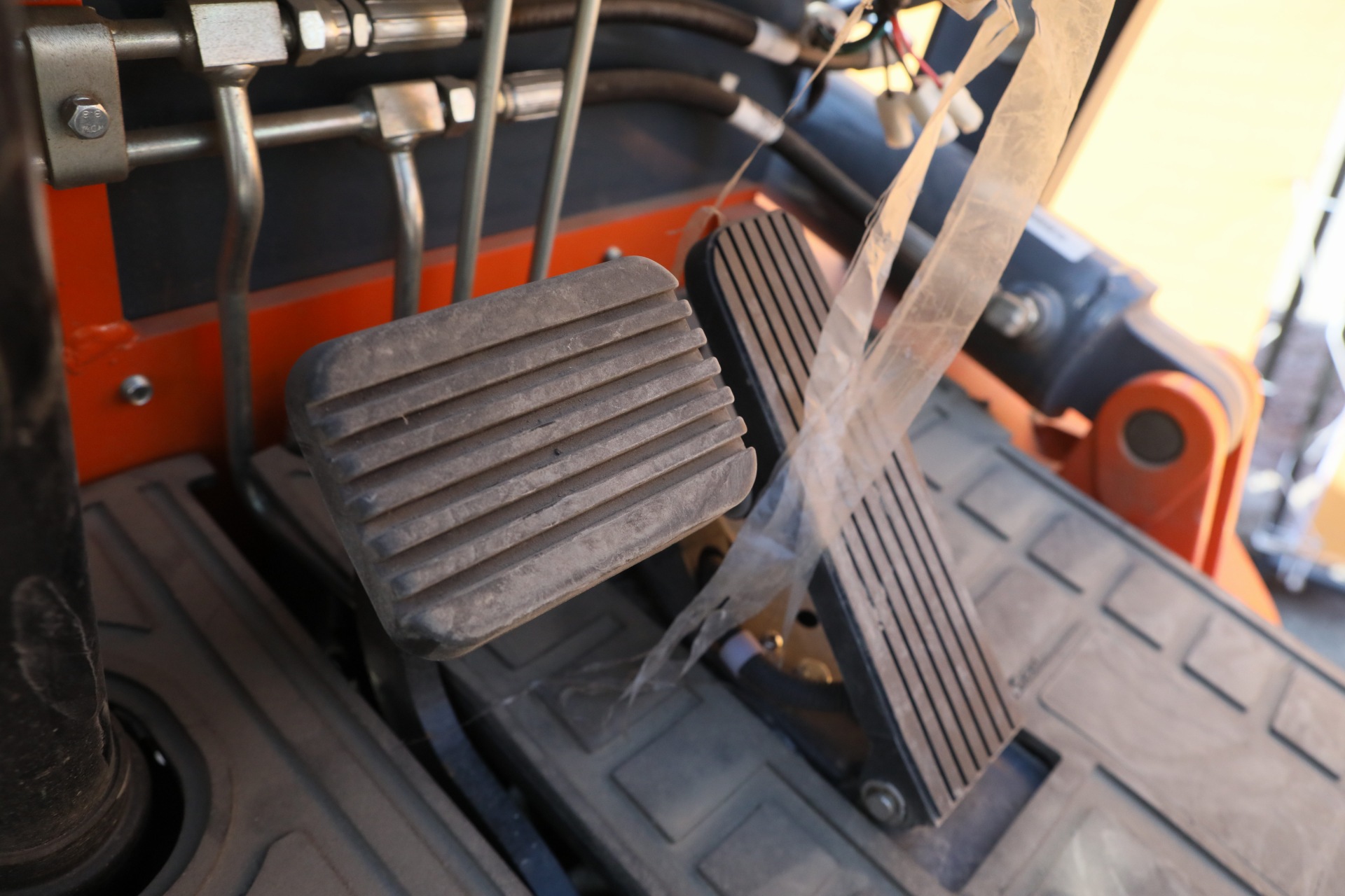 Вилочный погрузчик HELI CPCD35