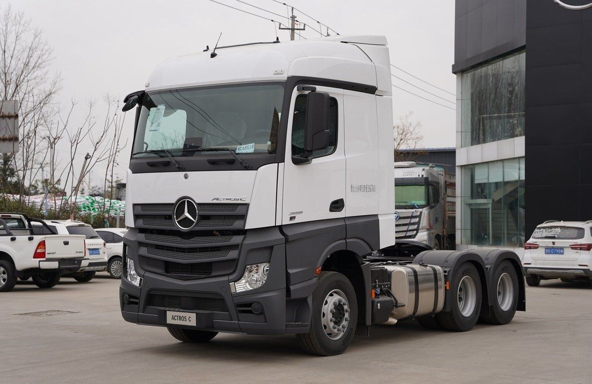 Седельный тягач Mercedes-Benz Actros 2658 