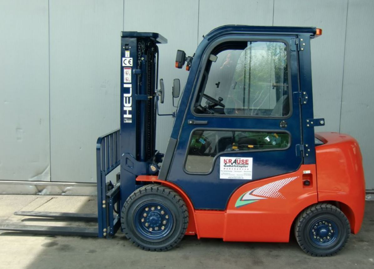 Вилочный погрузчик Heli CPC25