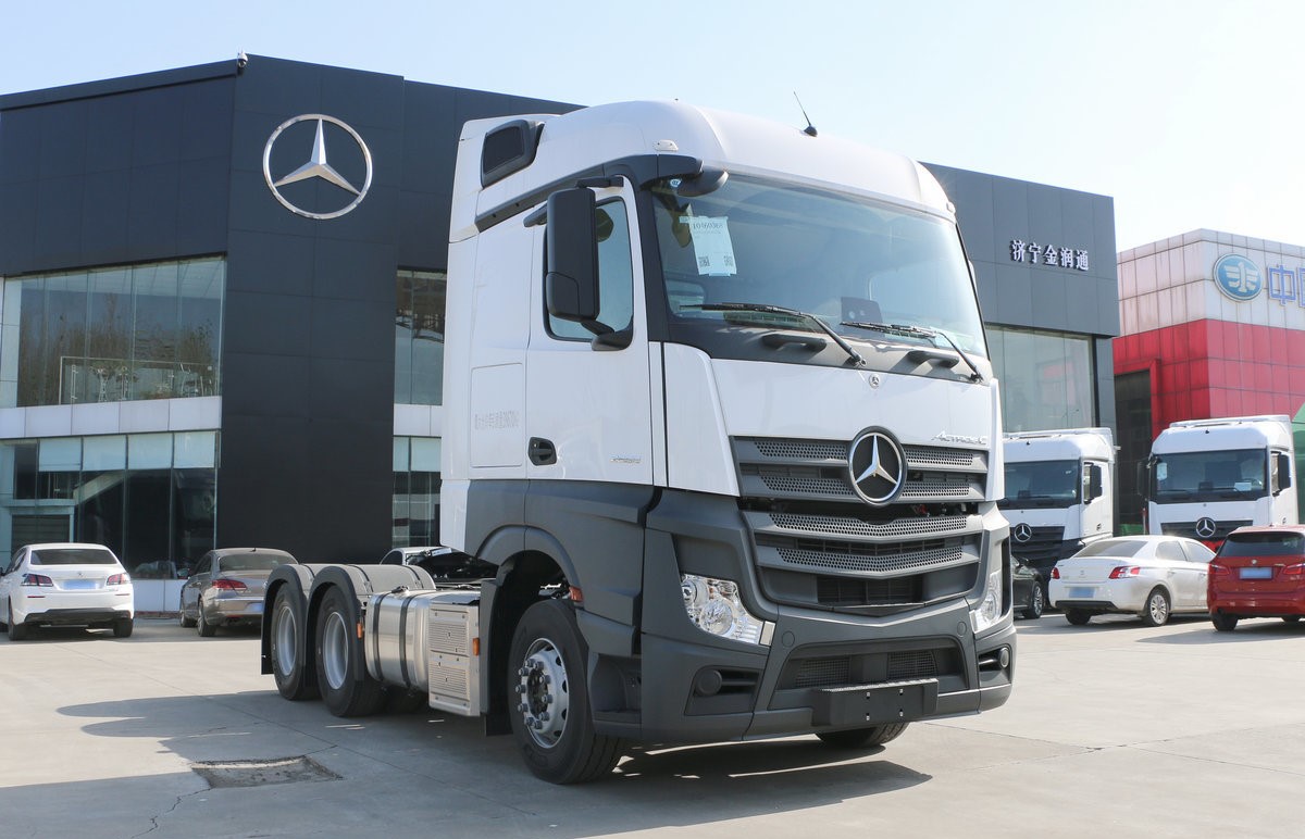 Седельный тягач MERCEDES-BENZ ACTROS 2658 (6×4)