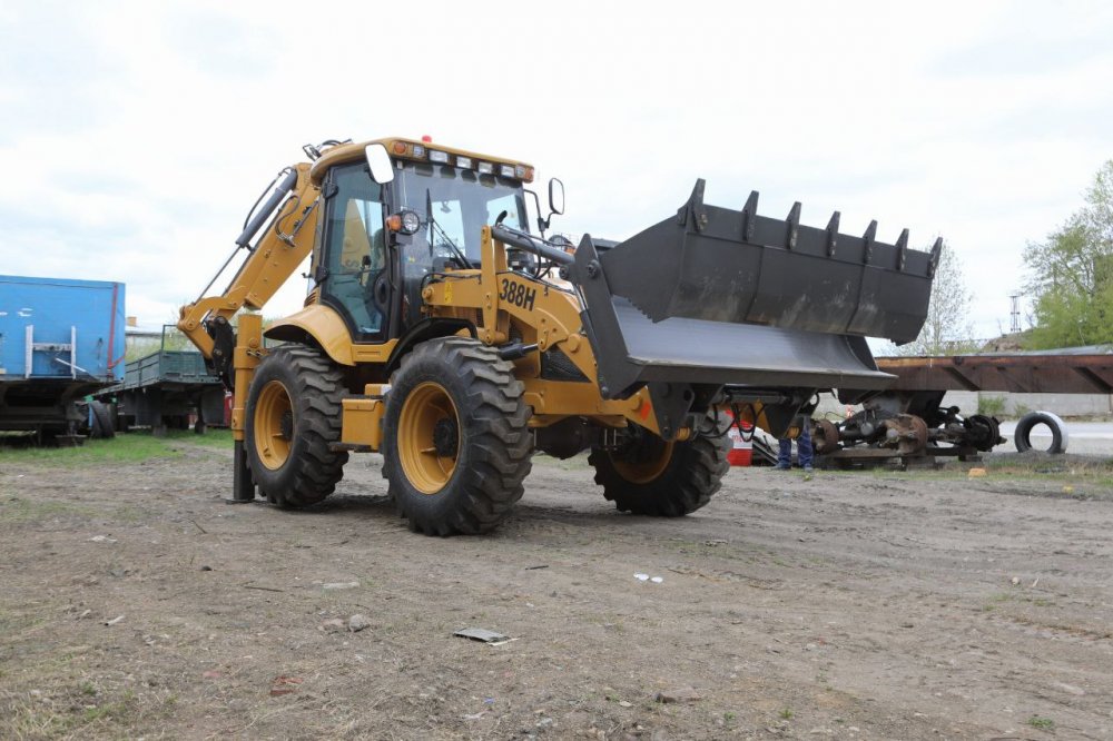 Экскаватор-погрузчик SHANMON 388H 