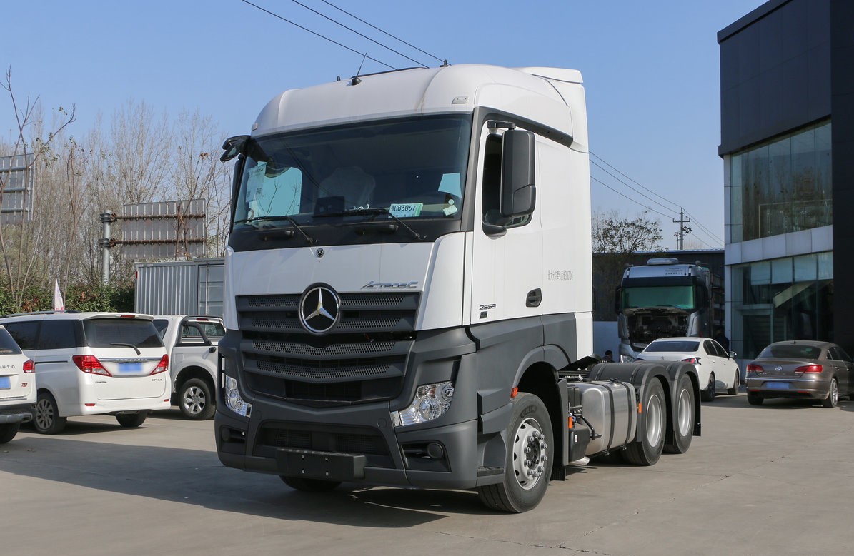 Седельный тягач MERCEDES-BENZ ACTROS 2658 (6×4)