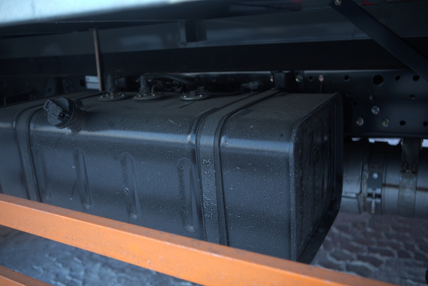 Фургон Isuzu Yifang EC7