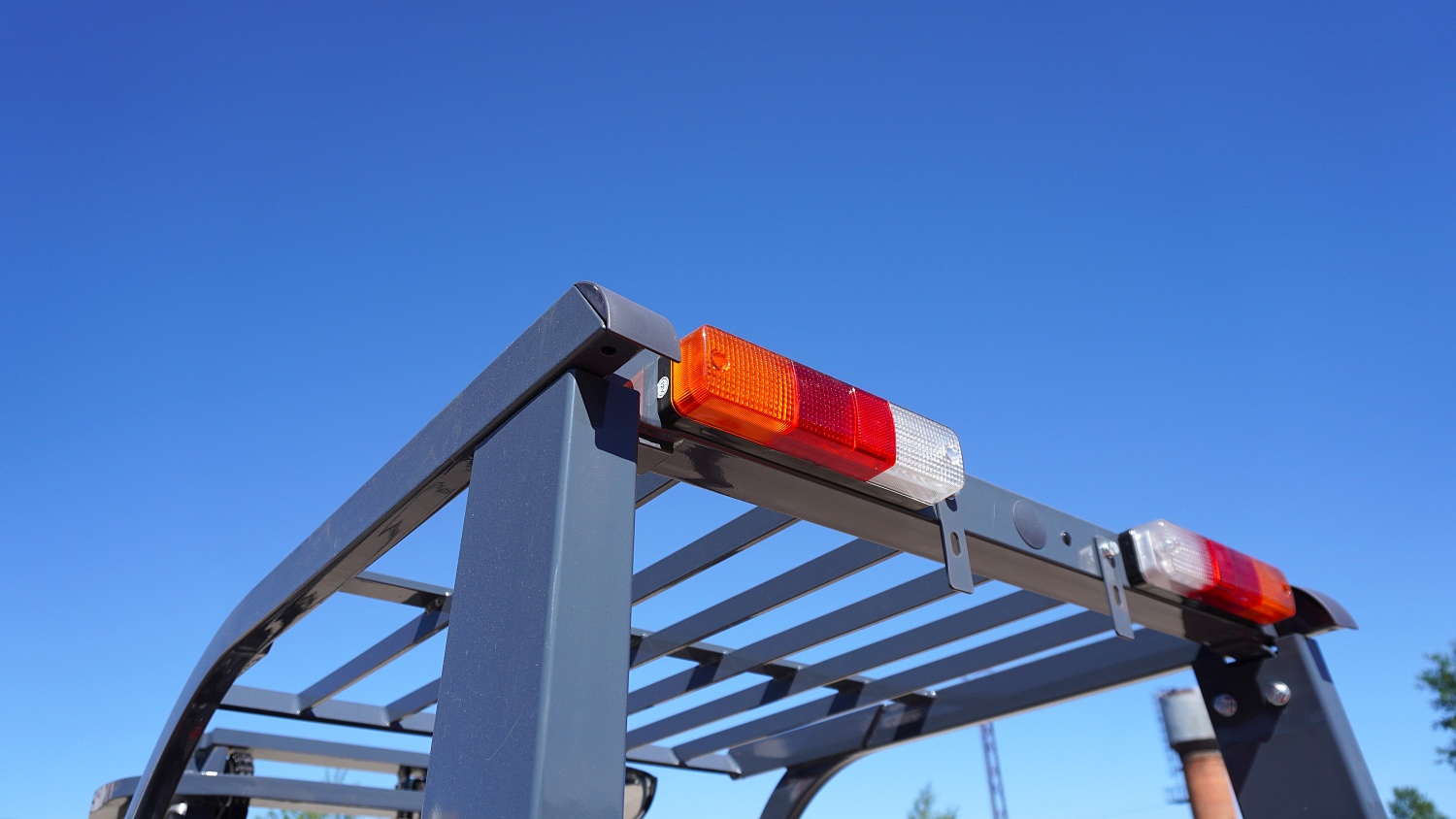 Вилочный погрузчик Heli CPCD35: универсальный помощник для складов