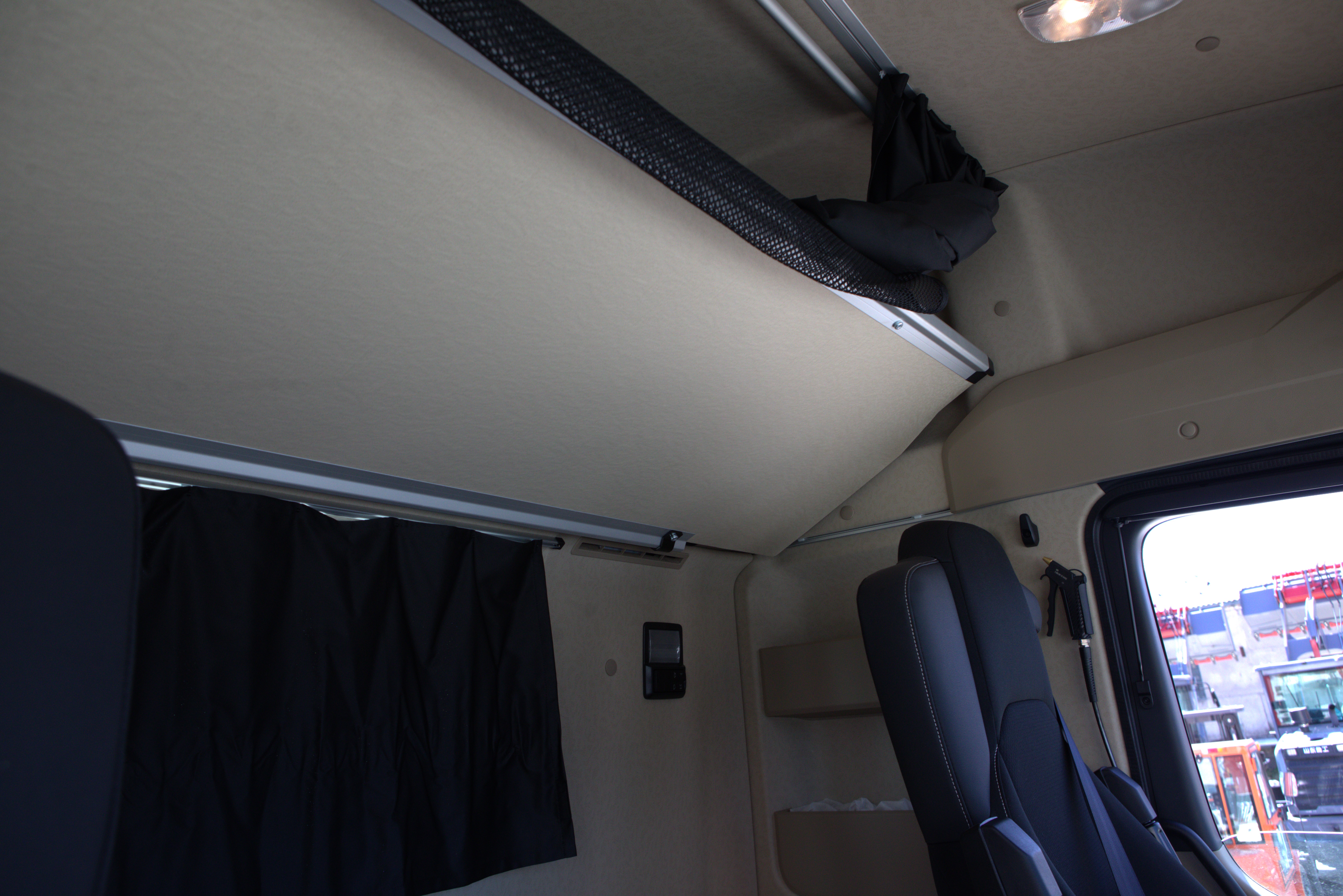 Тягач седельный MERCEDES-BENZ ACTROS 1848 (4×2)