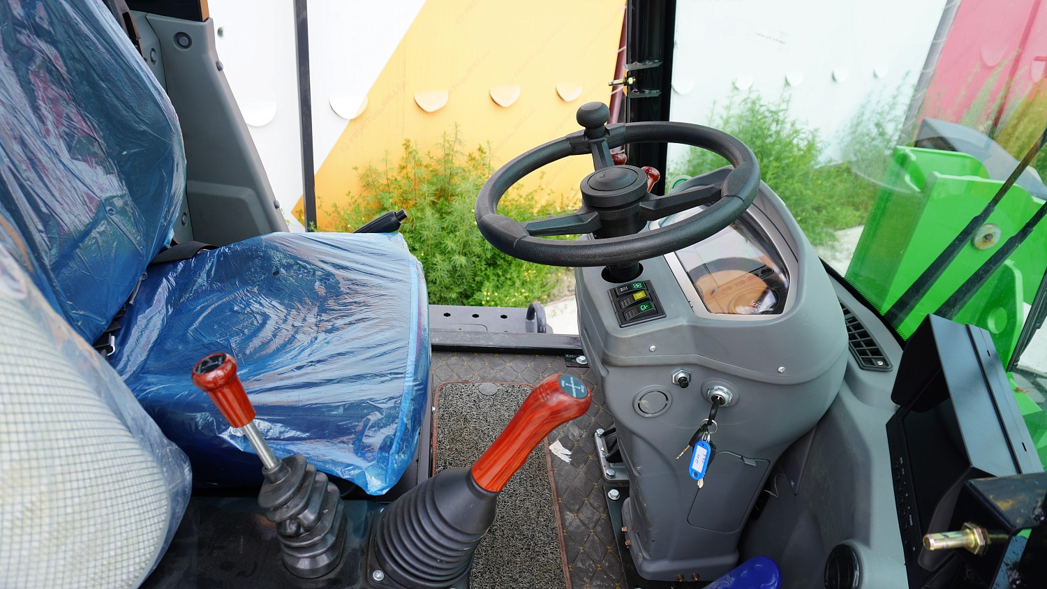 LUGONG LG2500: как выбрать лучший фронтальный погрузчик для своих нужд