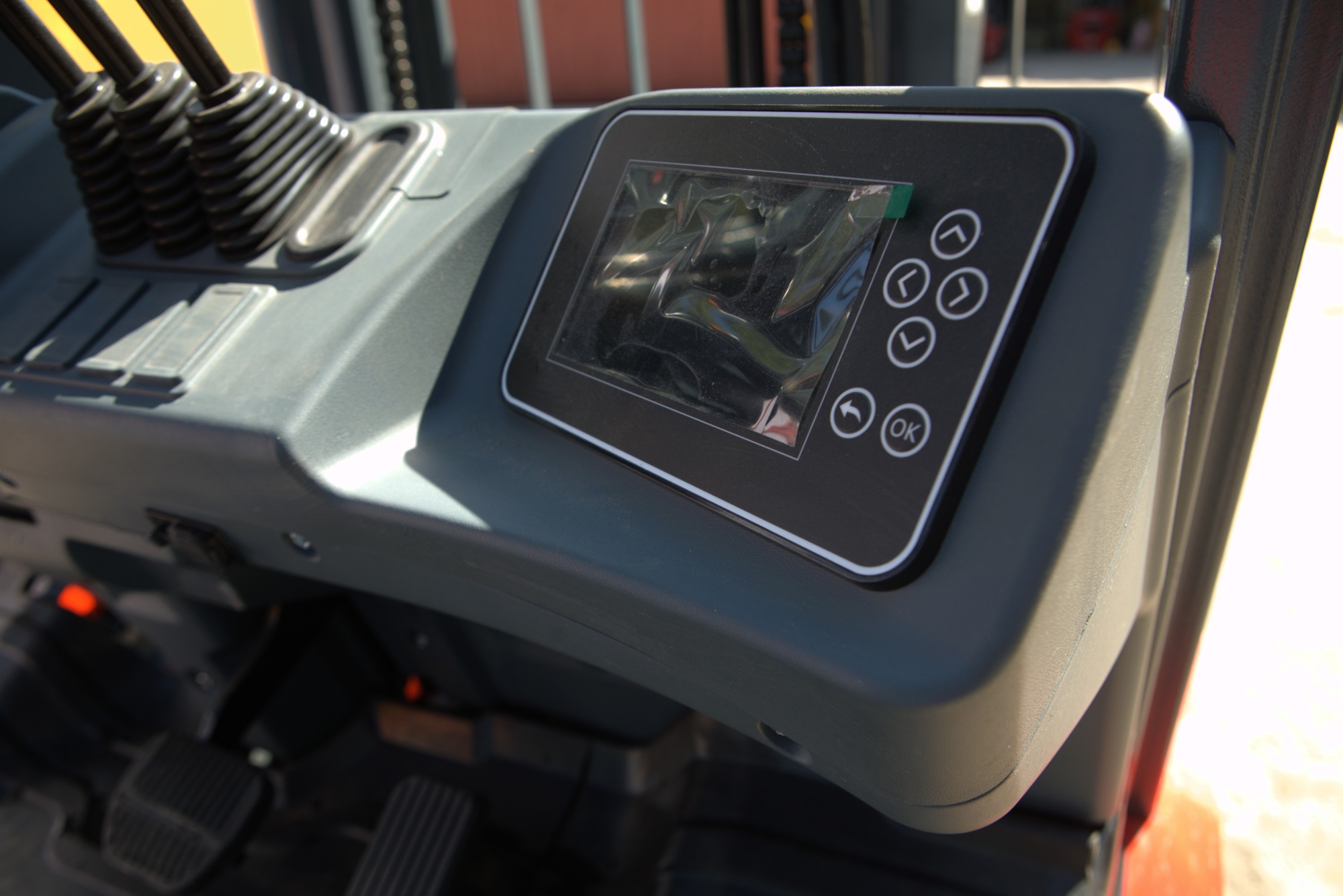 Вилочный погрузчик HELI CPD20 GE6LI-S