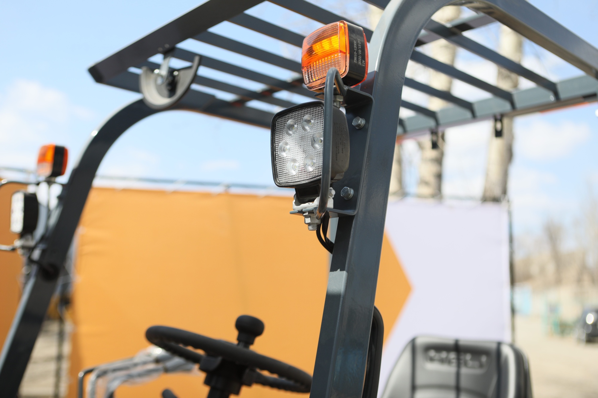 Вилочный погрузчик HELI CPQYD20