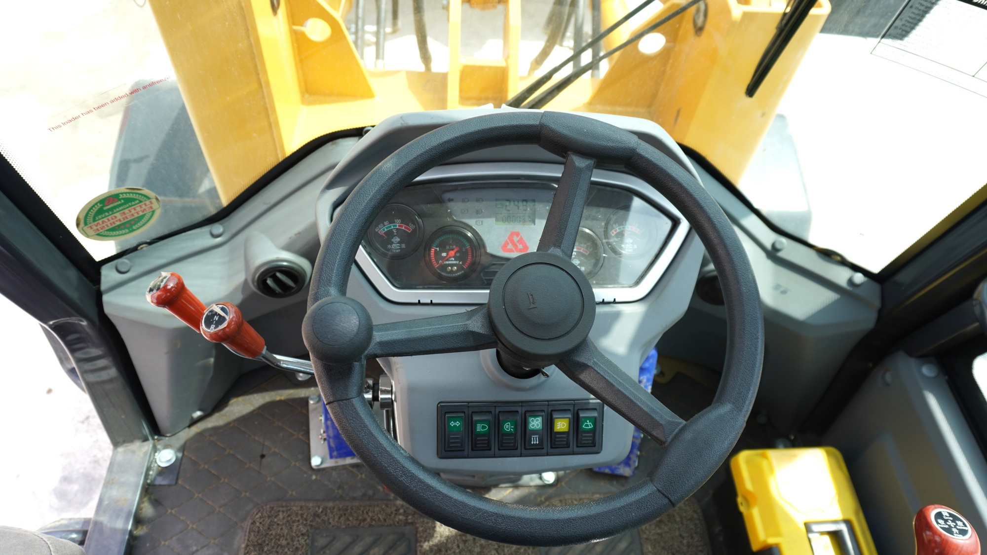 Фронтальный погрузчик  Lugong LG938