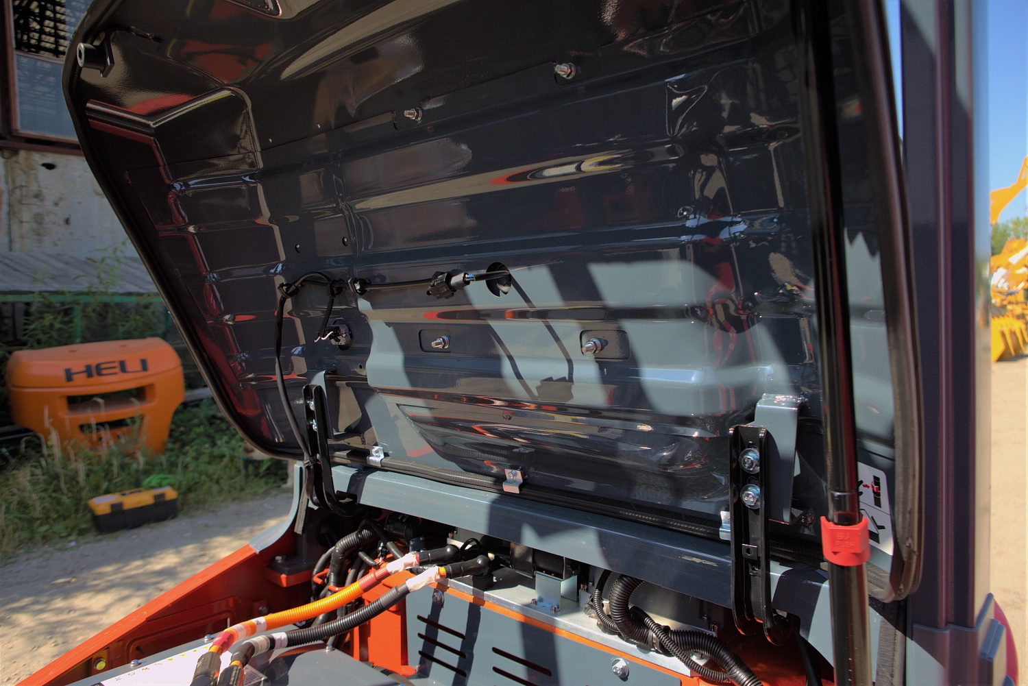 Вилочный погрузчик HELI CPD20 GB3LI-S