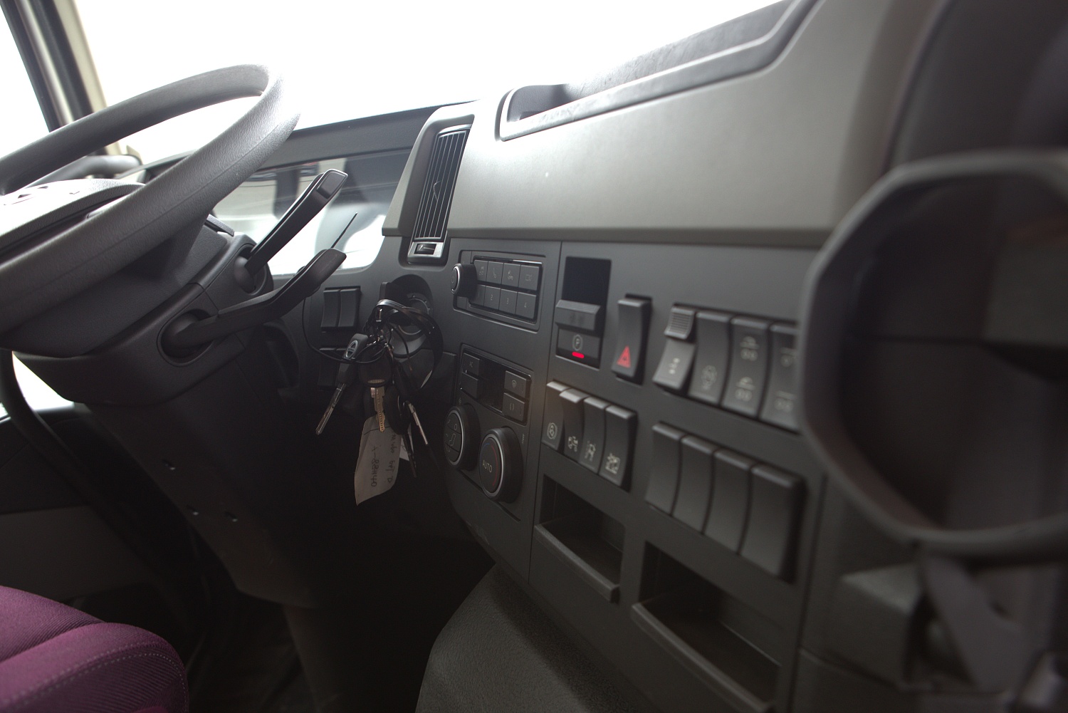 СЕДЕЛЬНЫЙ ТЯГАЧ VOLVO FM460 64T D