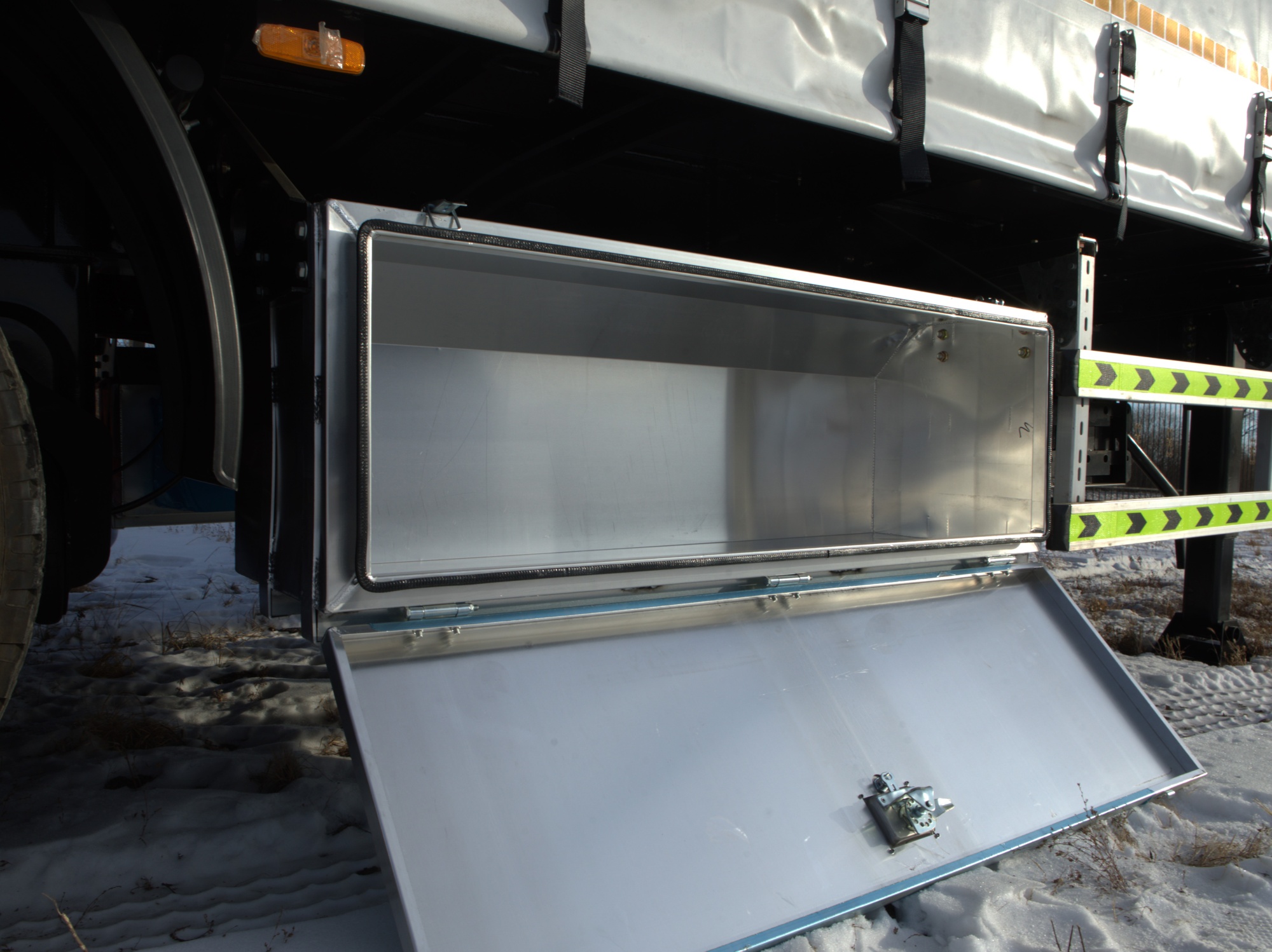 Полуприцеп шторно-бортовой Tongda TDZ9400XXY 