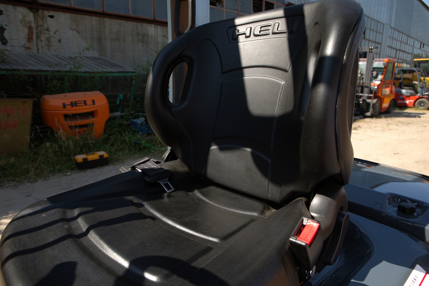 Вилочный погрузчик HELI CPD20 GB6LI-S