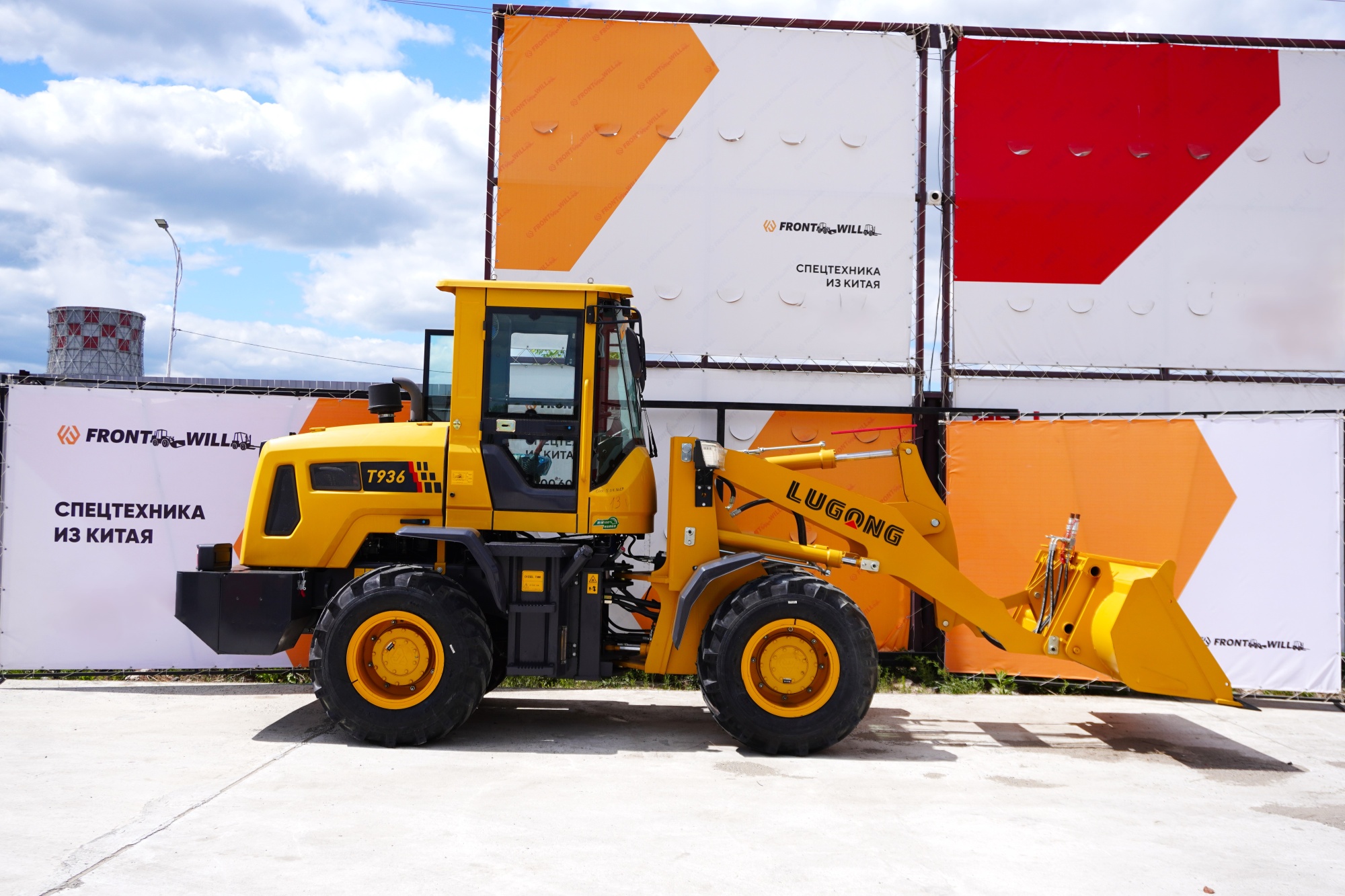 Фронтальный погрузчик  Lugong Т936