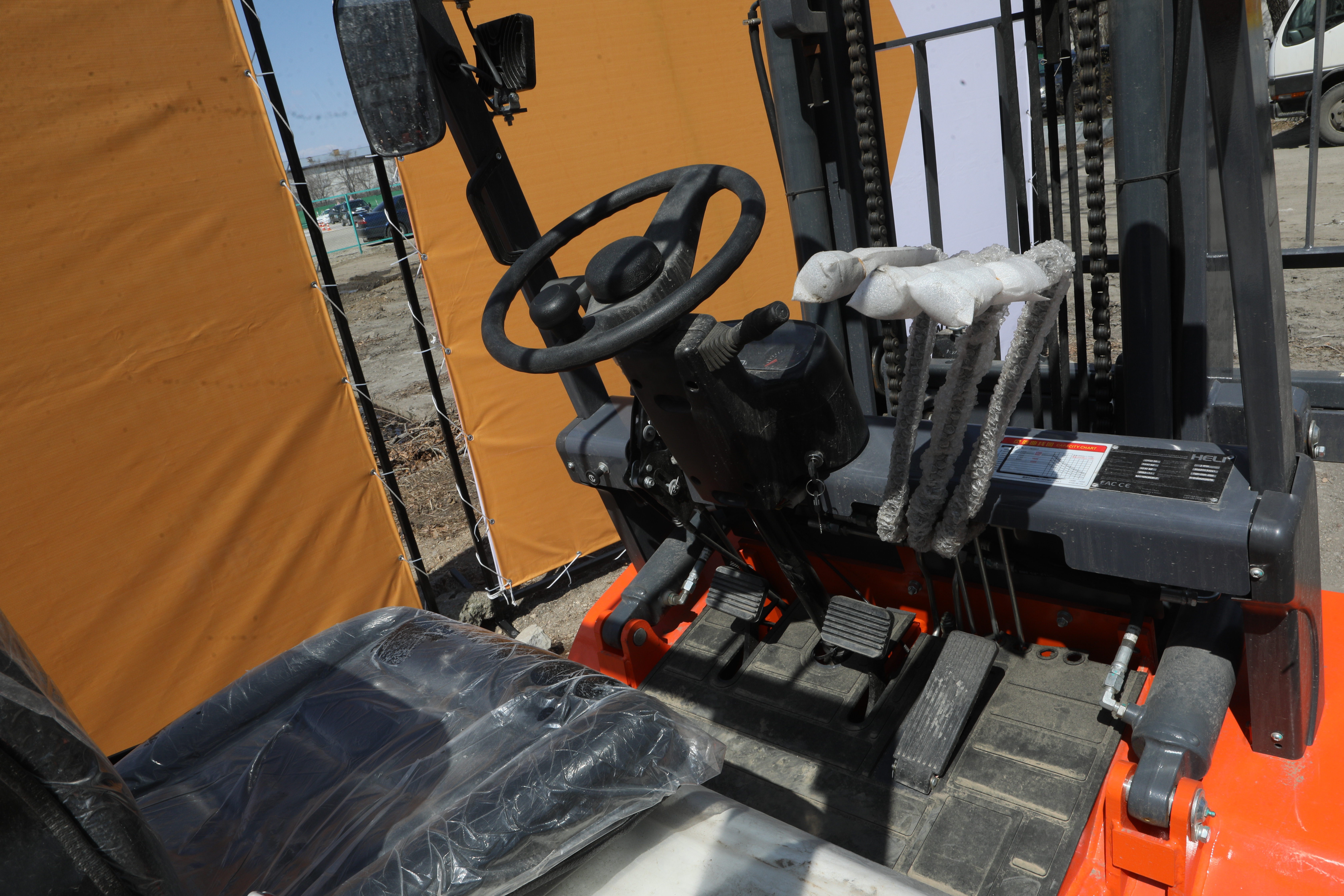 Вилочный погрузчик HELI CPC30