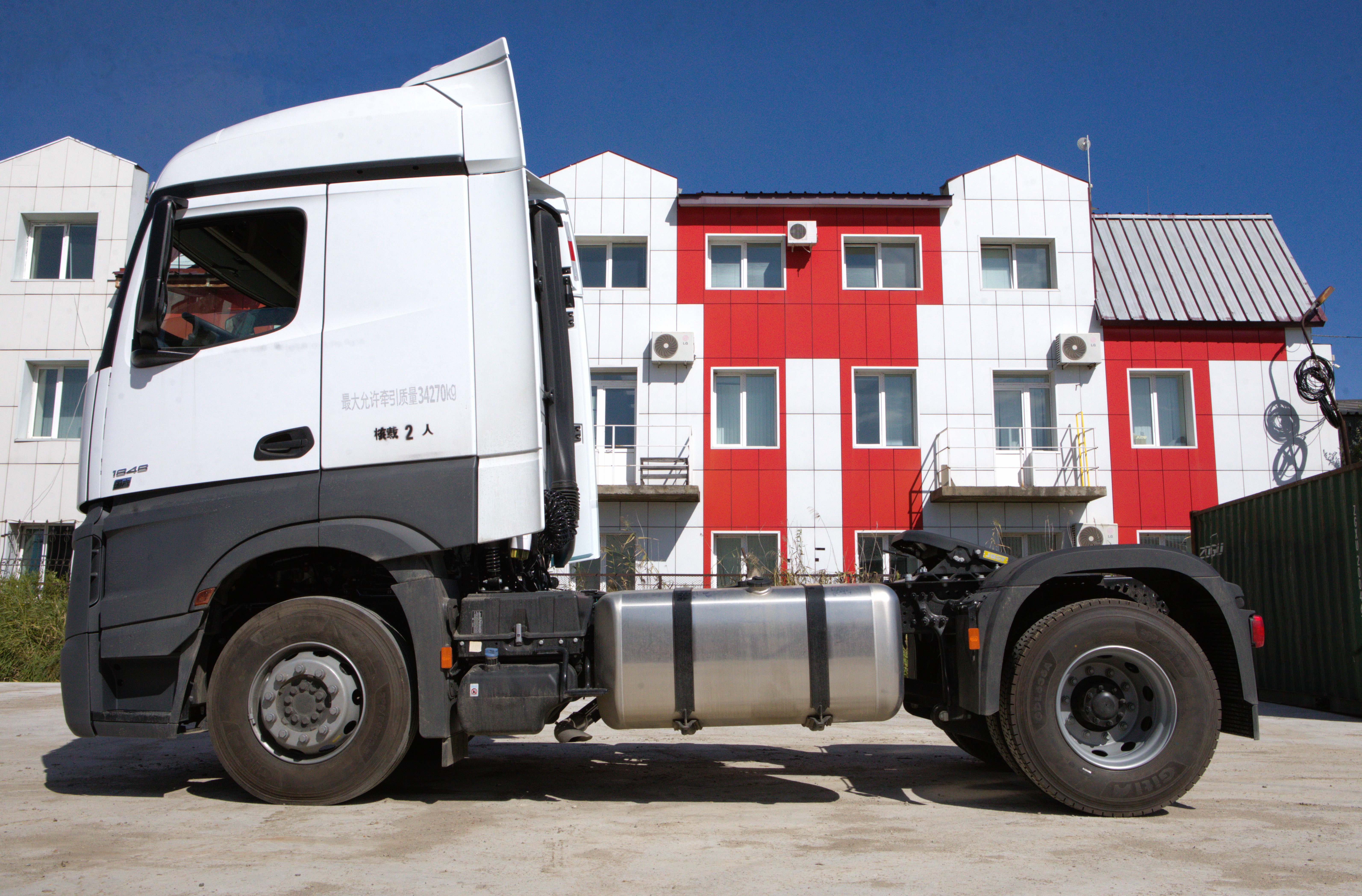 Тягач седельный MERCEDES-BENZ ACTROS 1848 (4×2)